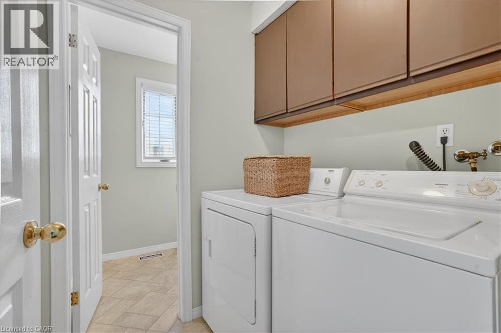 636 GRANGE Crescent, Waterloo, Ontario, N2T2L9 — Photo 22