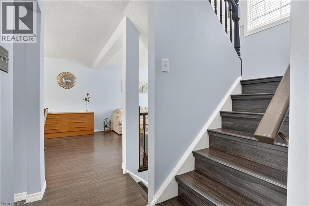 636 GRANGE Crescent, Waterloo, Ontario, N2T2L9 — Photo 23