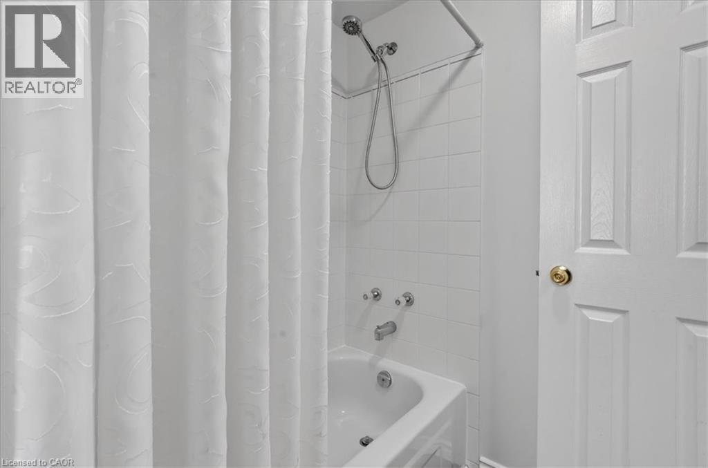 636 GRANGE Crescent, Waterloo, Ontario, N2T2L9 — Photo 35