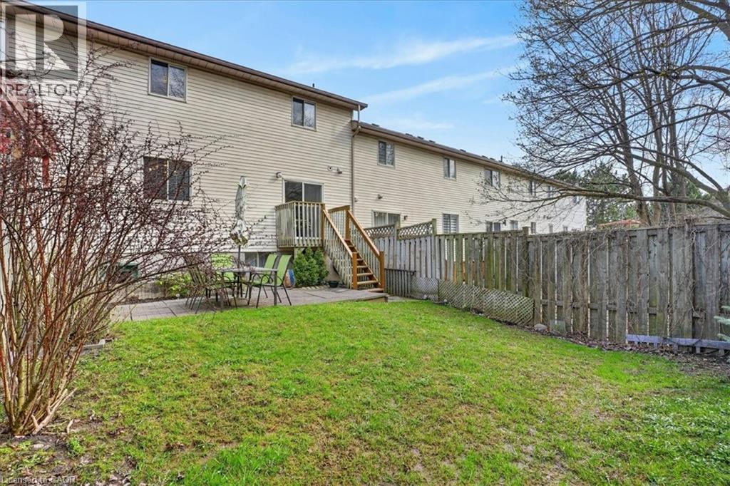 636 GRANGE Crescent, Waterloo, Ontario, N2T2L9 — Photo 40