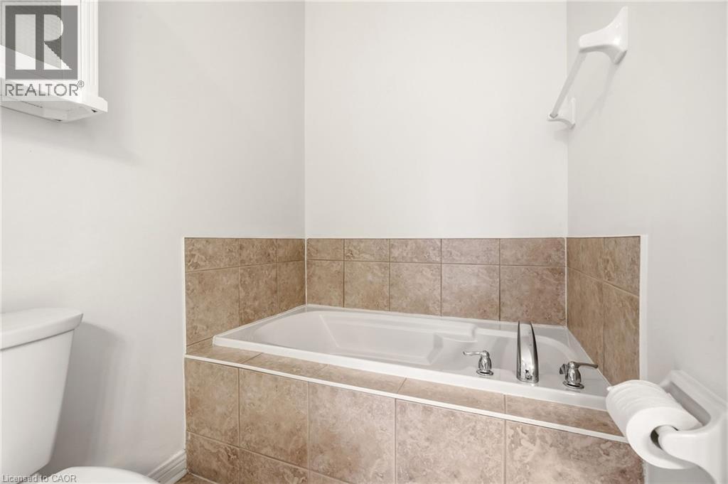 4400 MILLCROFT PARK Drive Unit# 40, Burlington, Ontario, L7M5B5 — Photo 29