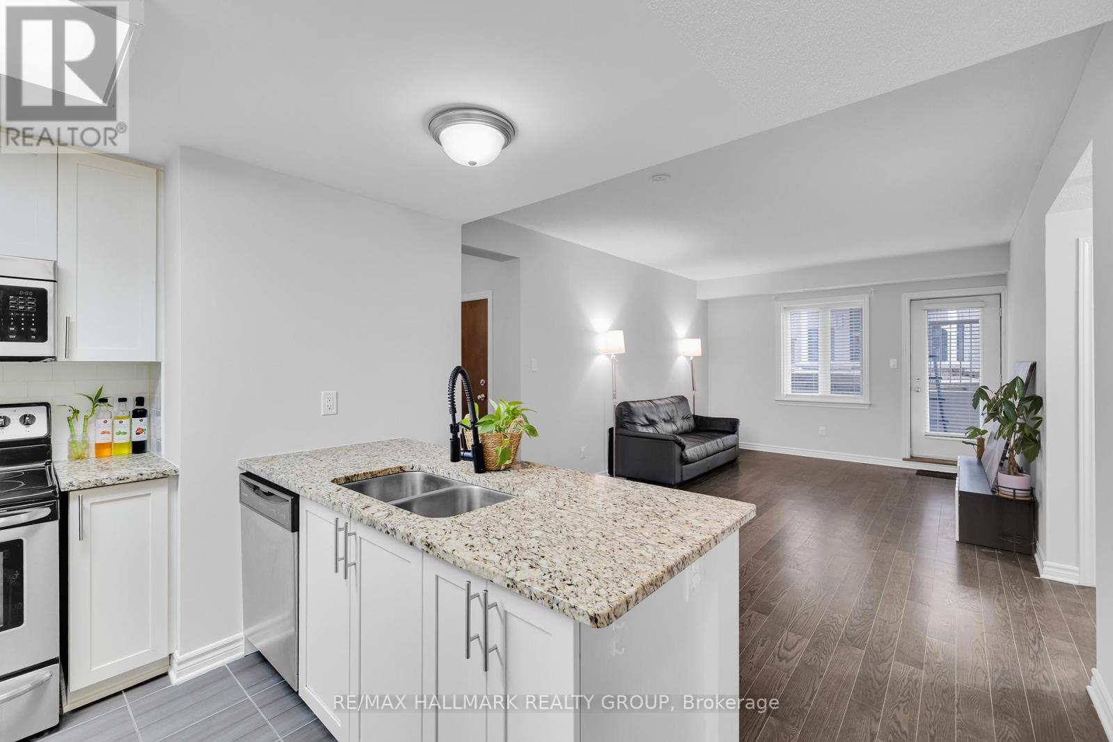 B - 1067 BERYL PRIVATE, Ottawa, Ontario, K1V2M4 — Photo 17