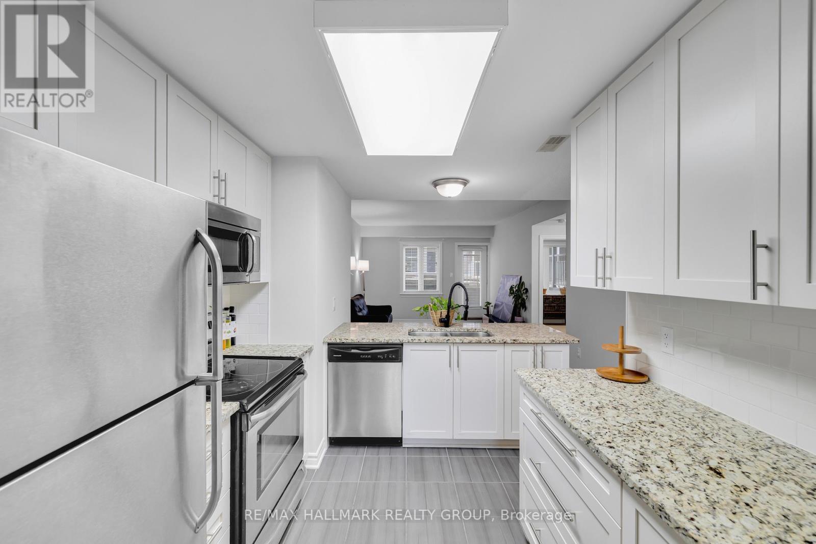 B - 1067 BERYL PRIVATE, Ottawa, Ontario, K1V2M4 — Photo 19