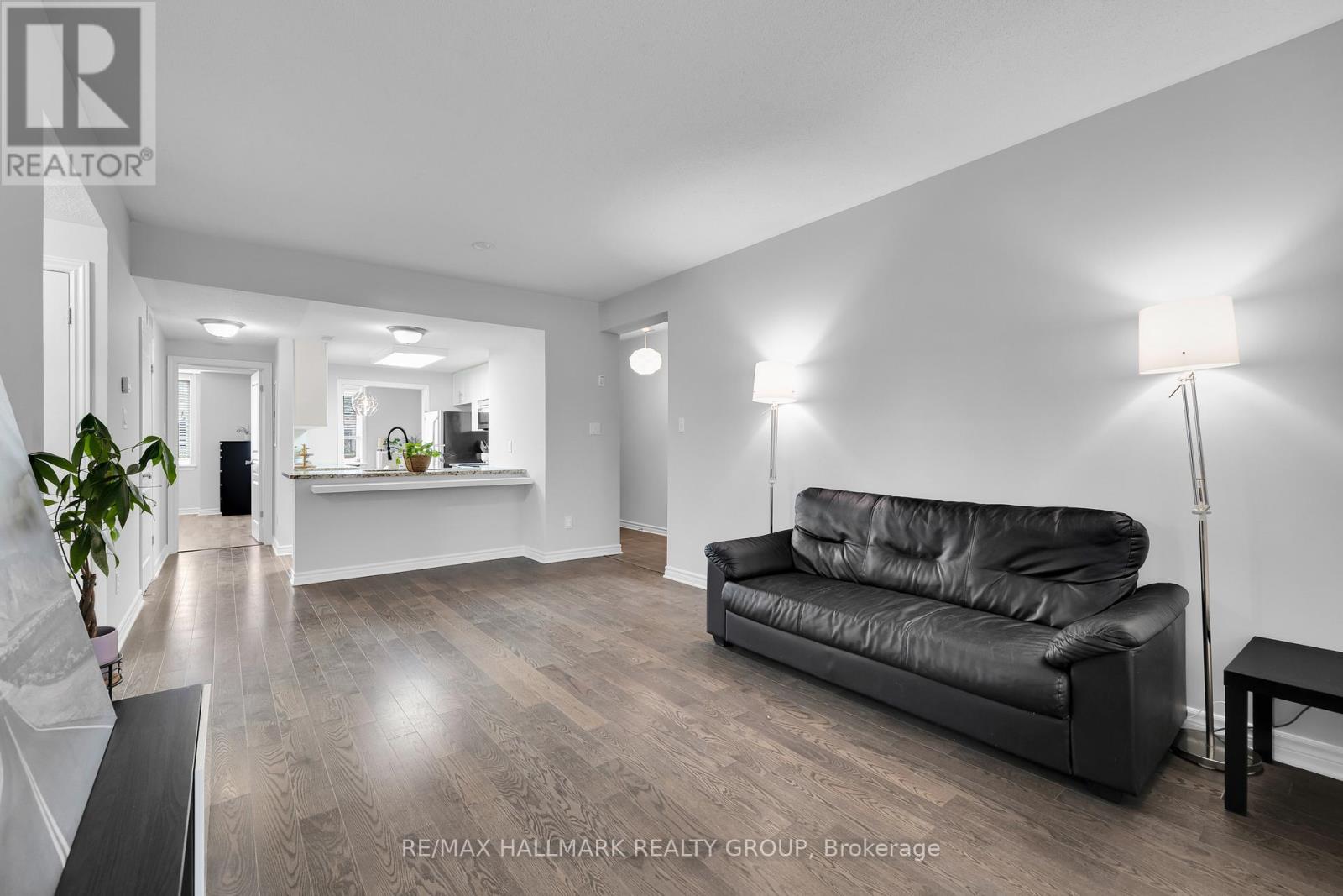 B - 1067 BERYL PRIVATE, Ottawa, Ontario, K1V2M4 — Photo 8