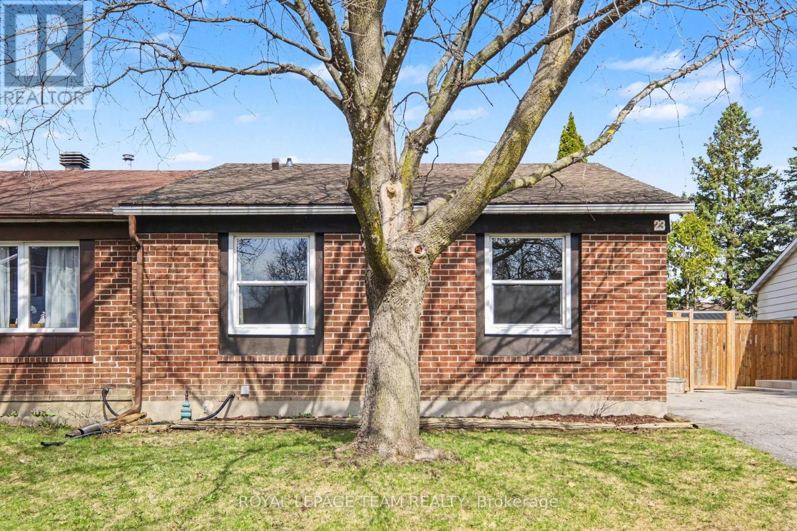 23 SPEARMAN LANE, Ottawa, Ontario, K2L1Y6 — Photo 2