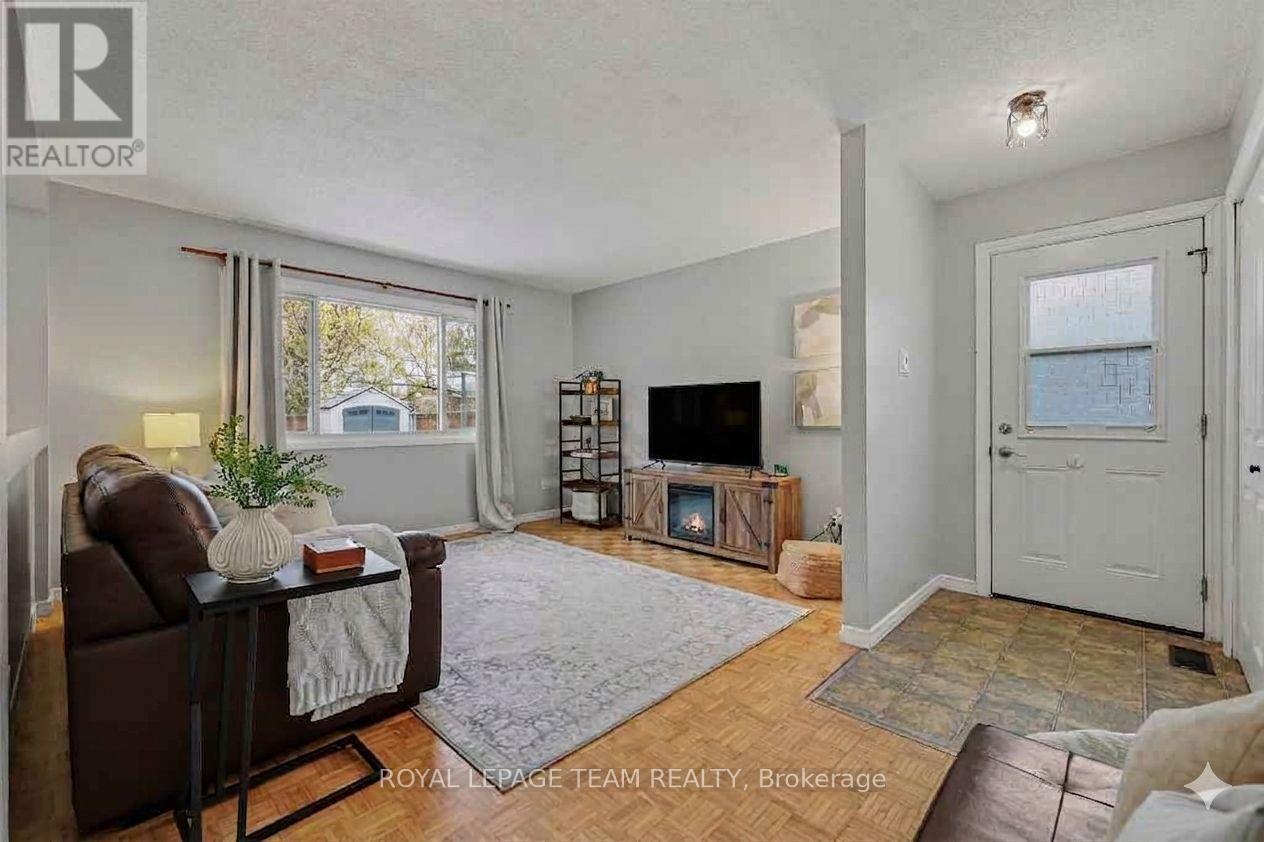 23 SPEARMAN LANE, Ottawa, Ontario, K2L1Y6 — Photo 5