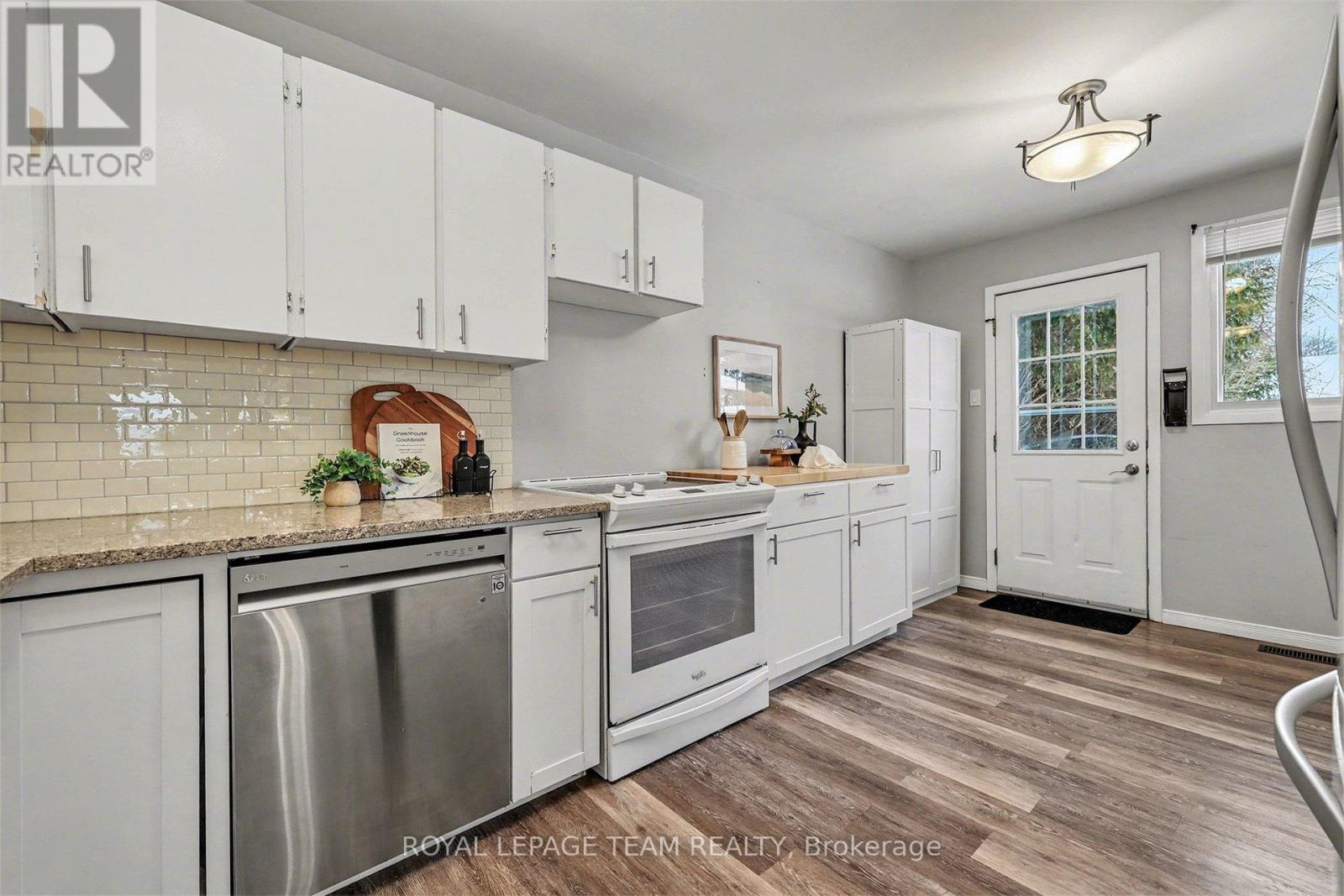 23 SPEARMAN LANE, Ottawa, Ontario, K2L1Y6 — Photo 8