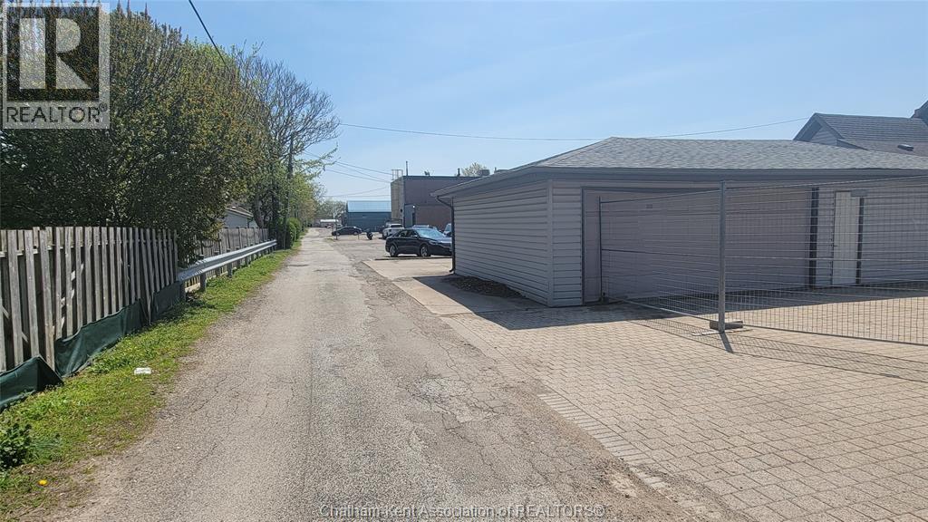 257 ST. CLAIR STREET, Chatham, Ontario, N7L3J8 — Photo 21