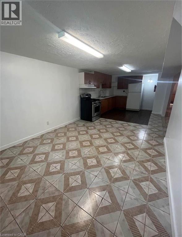 357 GAGE Court Unit# Lower, Burlington, Ontario, L7T4E1 — Photo 12