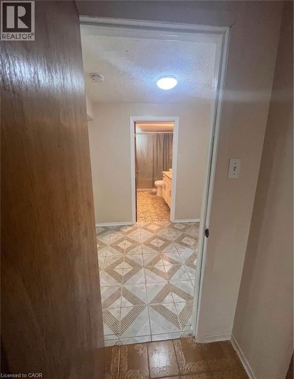 357 GAGE Court Unit# Lower, Burlington, Ontario, L7T4E1 — Photo 15