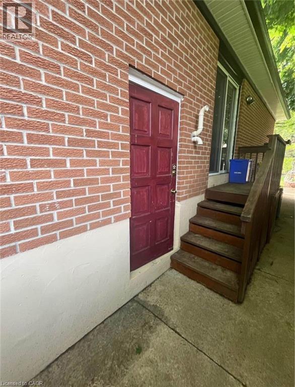 357 GAGE Court Unit# Lower, Burlington, Ontario, L7T4E1 — Photo 18