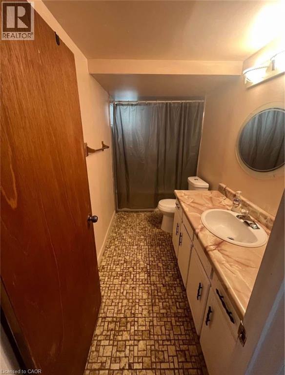 357 GAGE Court Unit# Lower, Burlington, Ontario, L7T4E1 — Photo 9