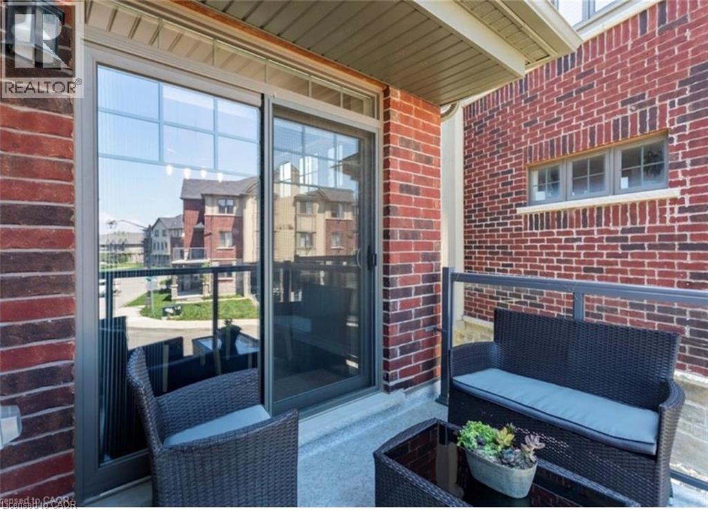 10 EGLESTON Lane, Ancaster, Ontario, L9G0G7 — Photo 6