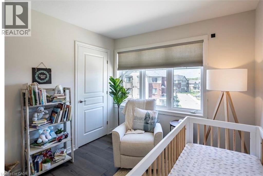 10 EGLESTON Lane, Ancaster, Ontario, L9G0G7 — Photo 7