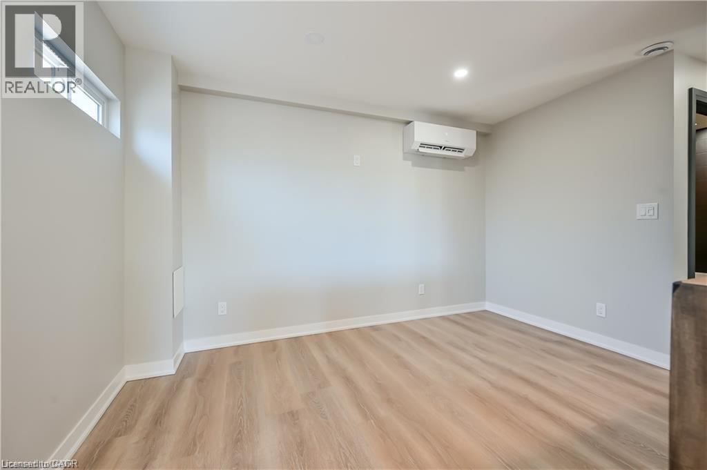 43 MAHONY Avenue Unit# 3, Hamilton, Ontario, L8H3C3 — Photo 12