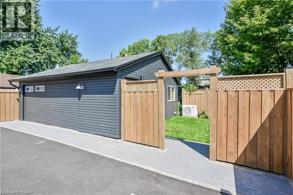 43 MAHONY Avenue Unit# 3, Hamilton, Ontario, L8H3C3 — Photo 2