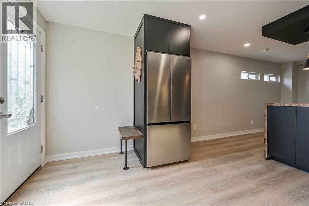 43 MAHONY Avenue Unit# 3, Hamilton, Ontario, L8H3C3 — Photo 8