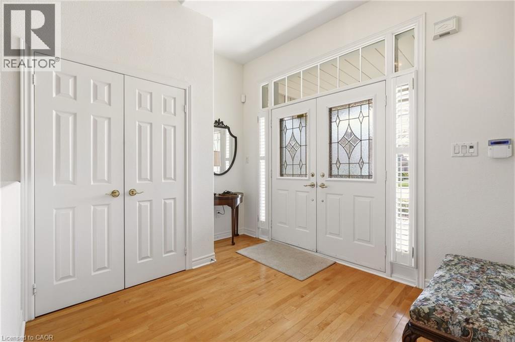 4172 STONEBRIDGE Crescent, Burlington, Ontario, L7M4N2 — Photo 5