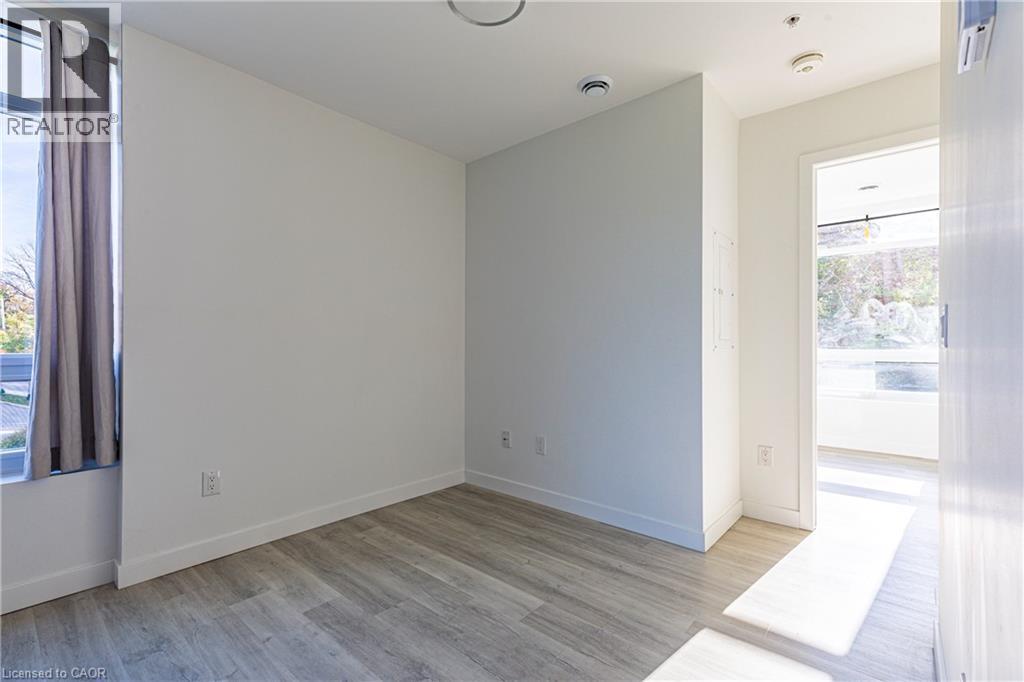 455 CHARLTON Avenue E Unit# 208, Hamilton, Ontario, L8N0B2 — Photo 13