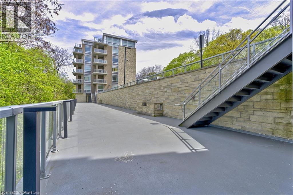 455 CHARLTON Avenue E Unit# 208, Hamilton, Ontario, L8N0B2 — Photo 29