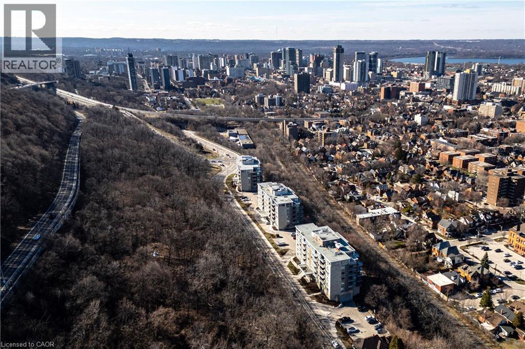 455 CHARLTON Avenue E Unit# 208, Hamilton, Ontario, L8N0B2 — Photo 37