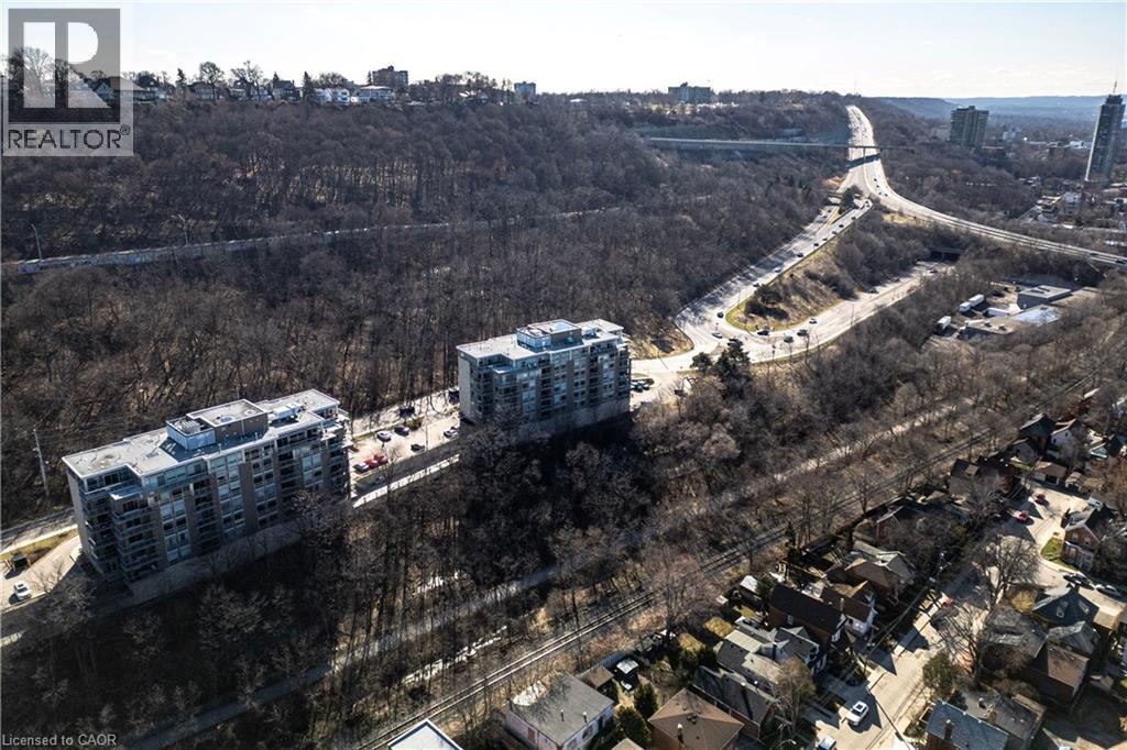455 CHARLTON Avenue E Unit# 208, Hamilton, Ontario, L8N0B2 — Photo 39