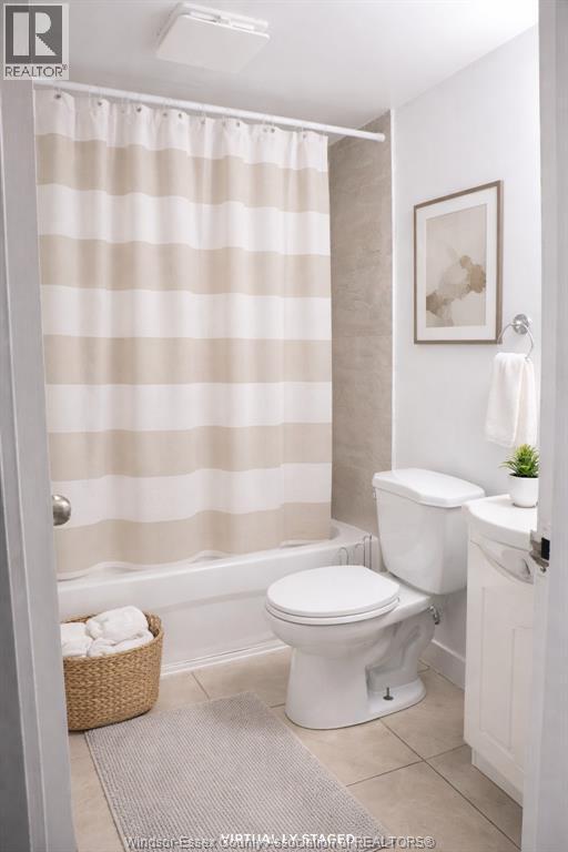 6513 THORNBERRY CRESCENT, Windsor, Ontario, N8T3A6 — Photo 4