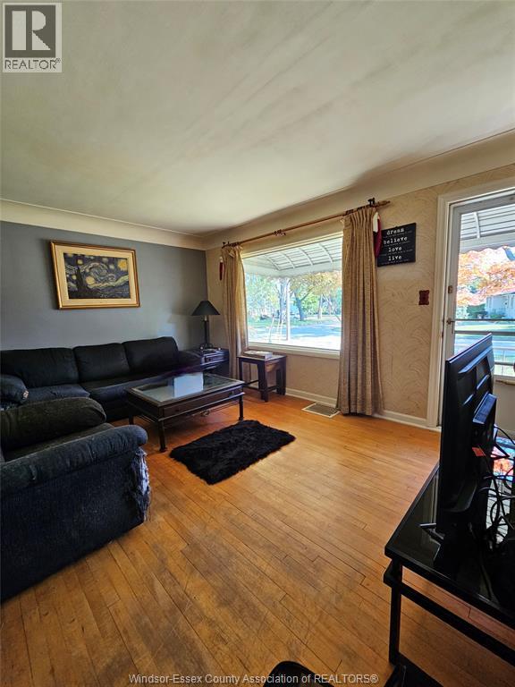 1040 KENNEDY DRIVE West, Windsor, Ontario, N9G1T1 — Photo 6