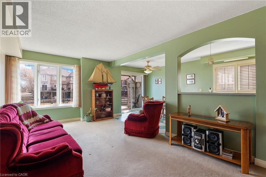 85 EDGEWATER Drive Unit# 10, Stoney Creek, Ontario, L8E4Z2 — Photo 10