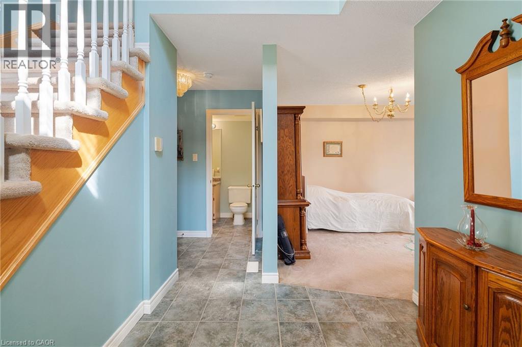 85 EDGEWATER Drive Unit# 10, Stoney Creek, Ontario, L8E4Z2 — Photo 7