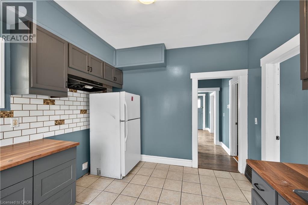 5 FLEET Street, Brantford, Ontario, N3T3S8 — Photo 13