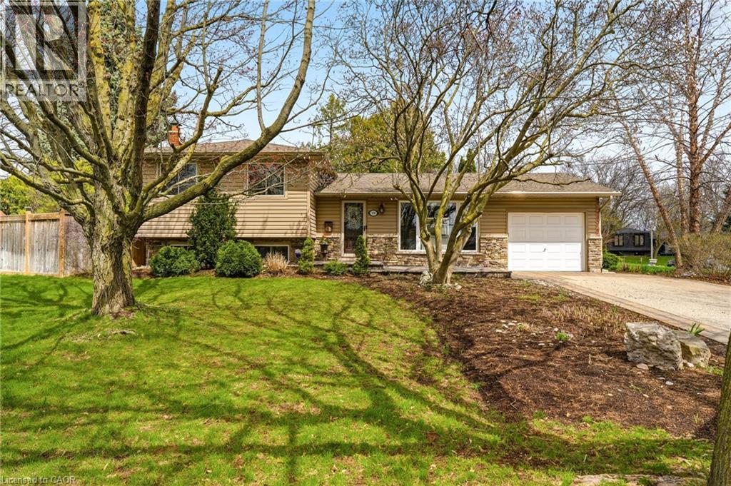 559 REXWAY Court, Burlington, Ontario, L7N3B6 — Photo 2