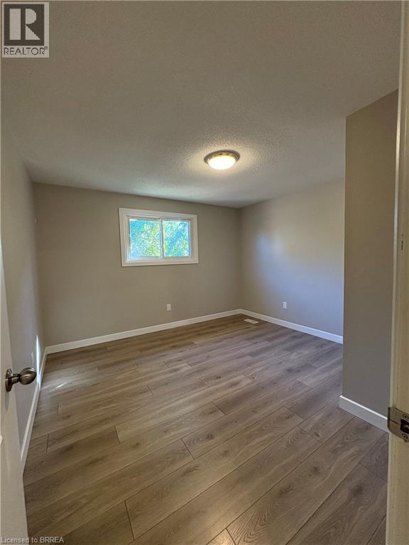 11 NASHUA Drive, Brantford, Ontario, N3P1L1 — Photo 10