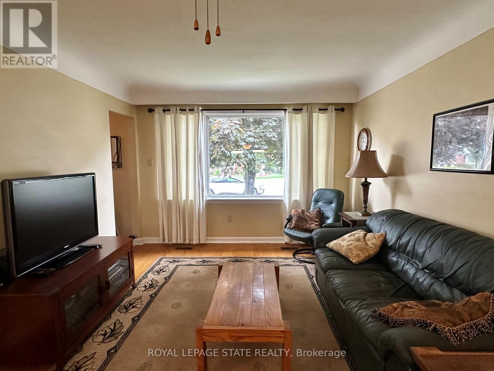 129 BROKER DRIVE, Hamilton (Huntington), Ontario, L8T2B9 — Photo 19