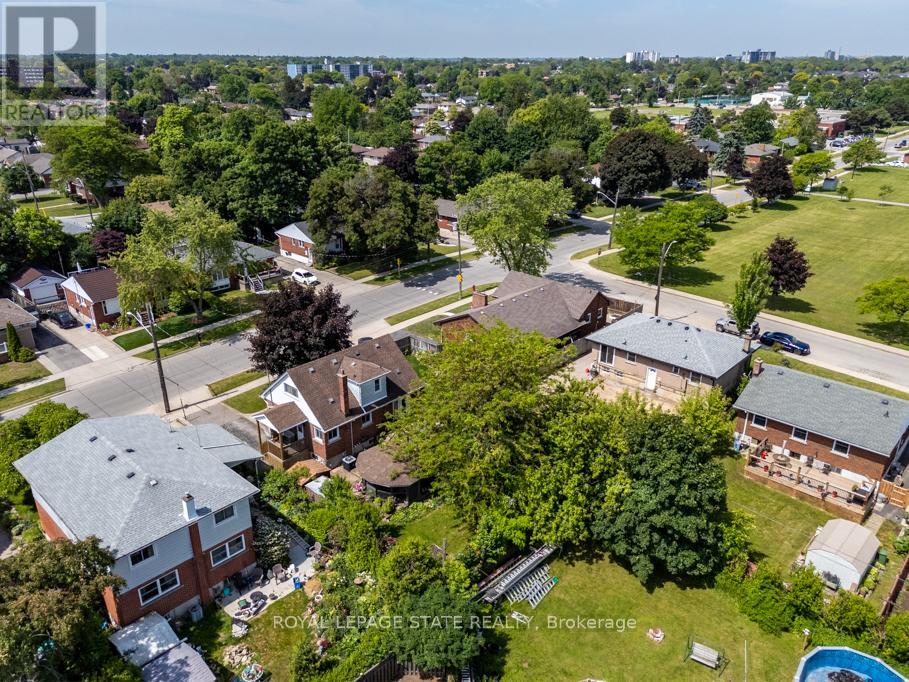 129 BROKER DRIVE, Hamilton (Huntington), Ontario, L8T2B9 — Photo 42