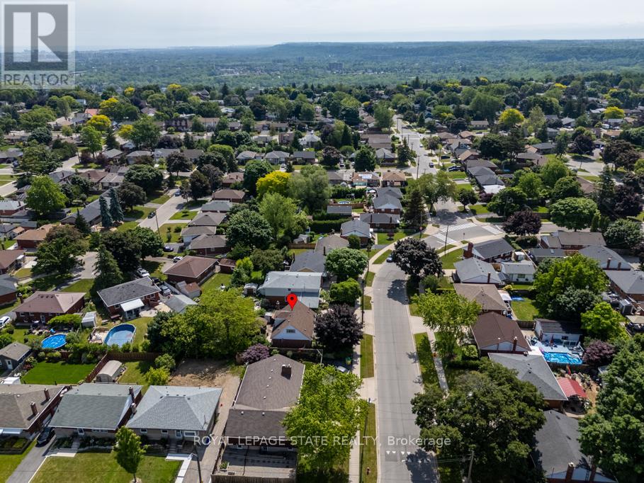 129 BROKER DRIVE, Hamilton (Huntington), Ontario, L8T2B9 — Photo 44