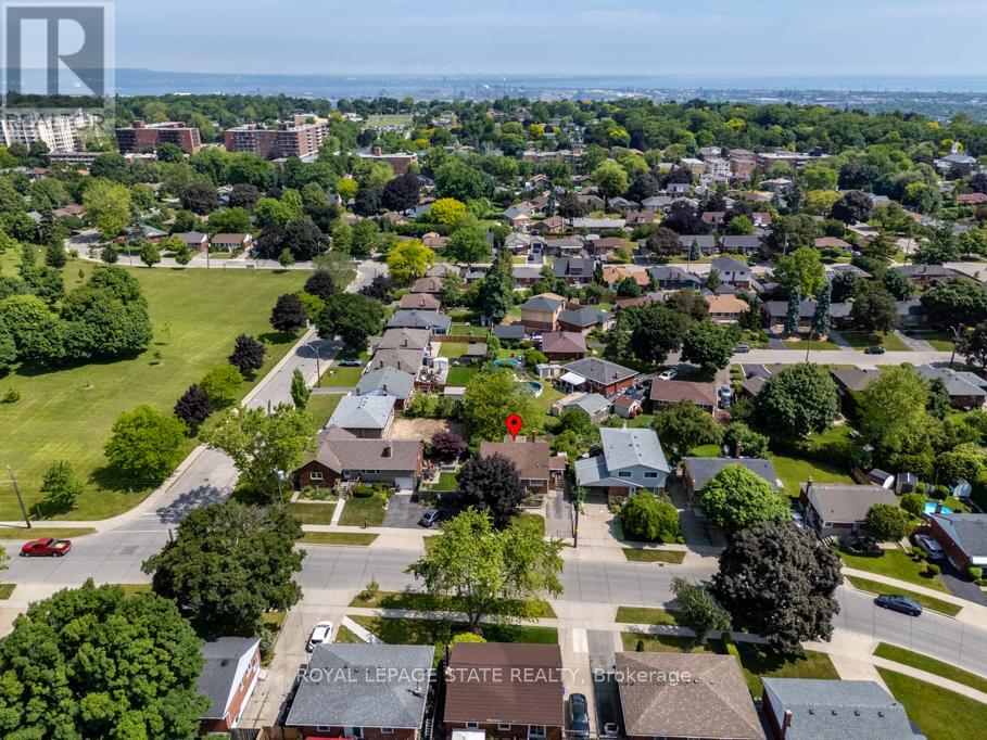 129 BROKER DRIVE, Hamilton (Huntington), Ontario, L8T2B9 — Photo 46