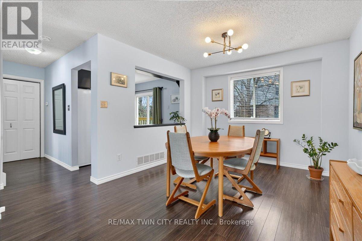 636 GRANGE CRESCENT, Waterloo, Ontario, N2T2L9 — Photo 12