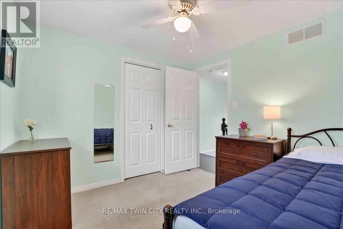 636 GRANGE CRESCENT, Waterloo, Ontario, N2T2L9 — Photo 32