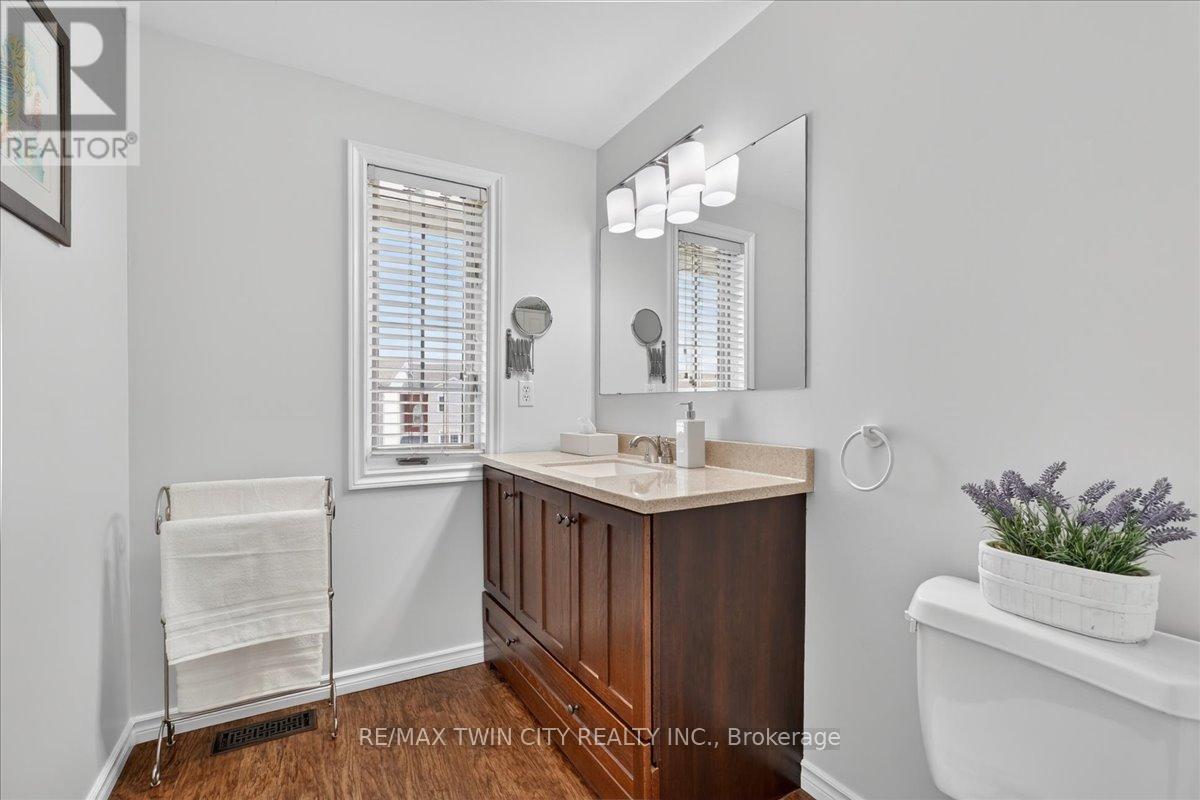 636 GRANGE CRESCENT, Waterloo, Ontario, N2T2L9 — Photo 34