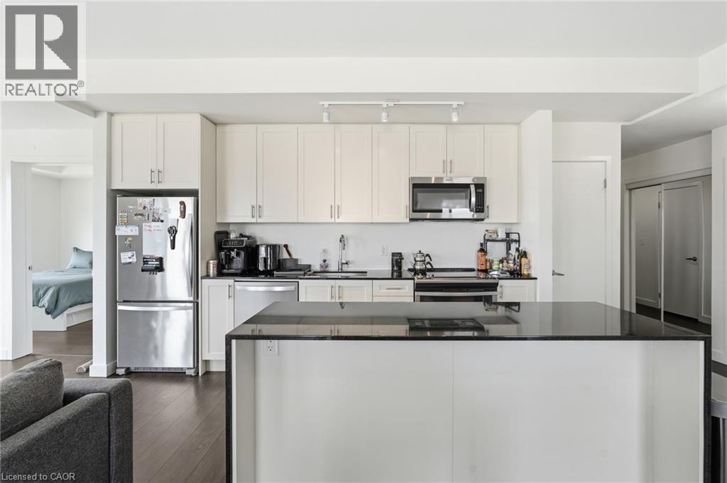 210 SABINA Drive Unit# 413, Oakville, Ontario, L6H0W6 — Photo 8