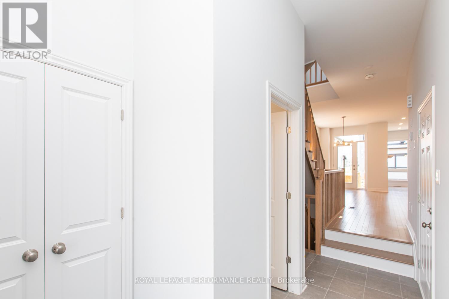 635 CORDELETTE CIRCLE, Ottawa, Ontario, K1W0P2 — Photo 6