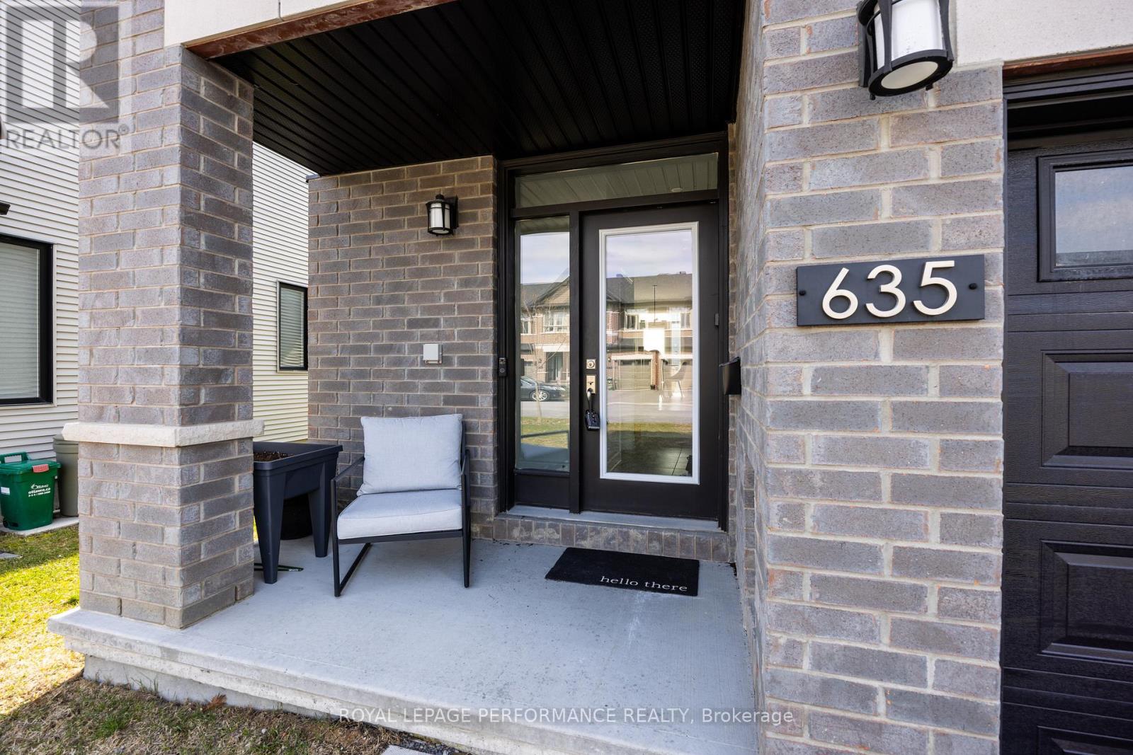 635 CORDELETTE CIRCLE, Ottawa, Ontario, K1W0P2 — Photo 3