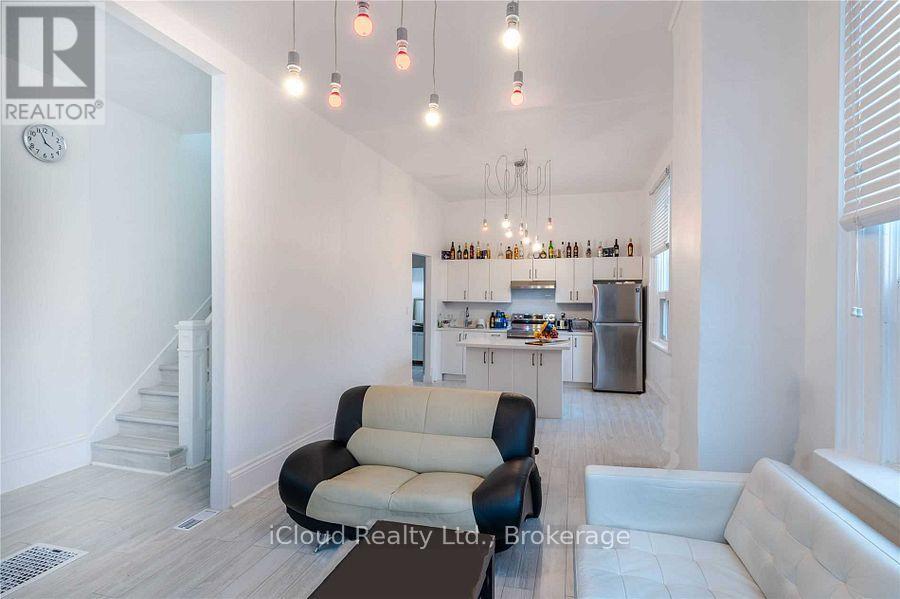 59 MARY STREET, Barrie (City Centre), Ontario, L4N1T2 — Photo 5