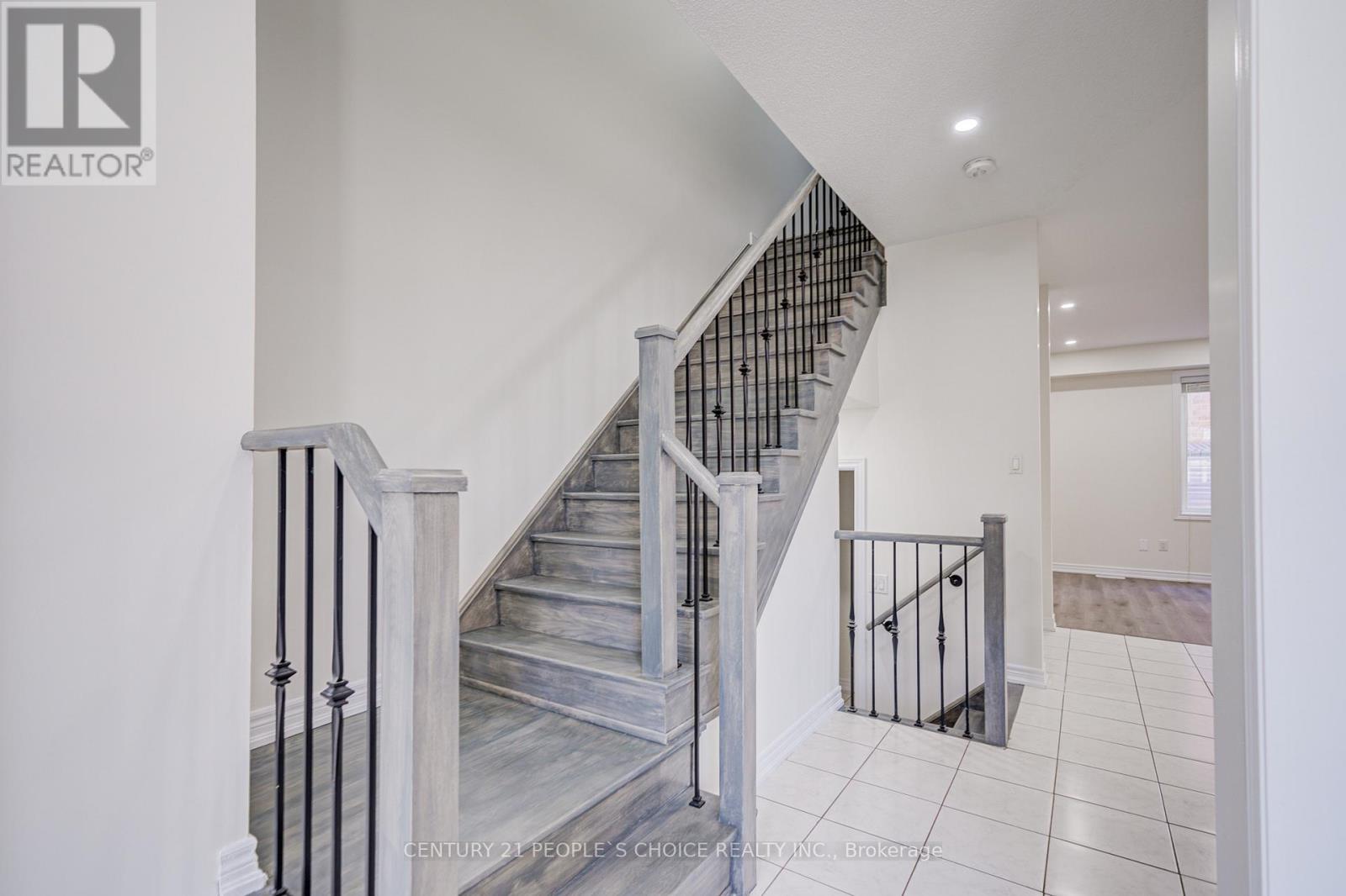 166 REMEMBRANCE ROAD, Brampton (Northwest Brampton), Ontario, L7A4X1 — Photo 5