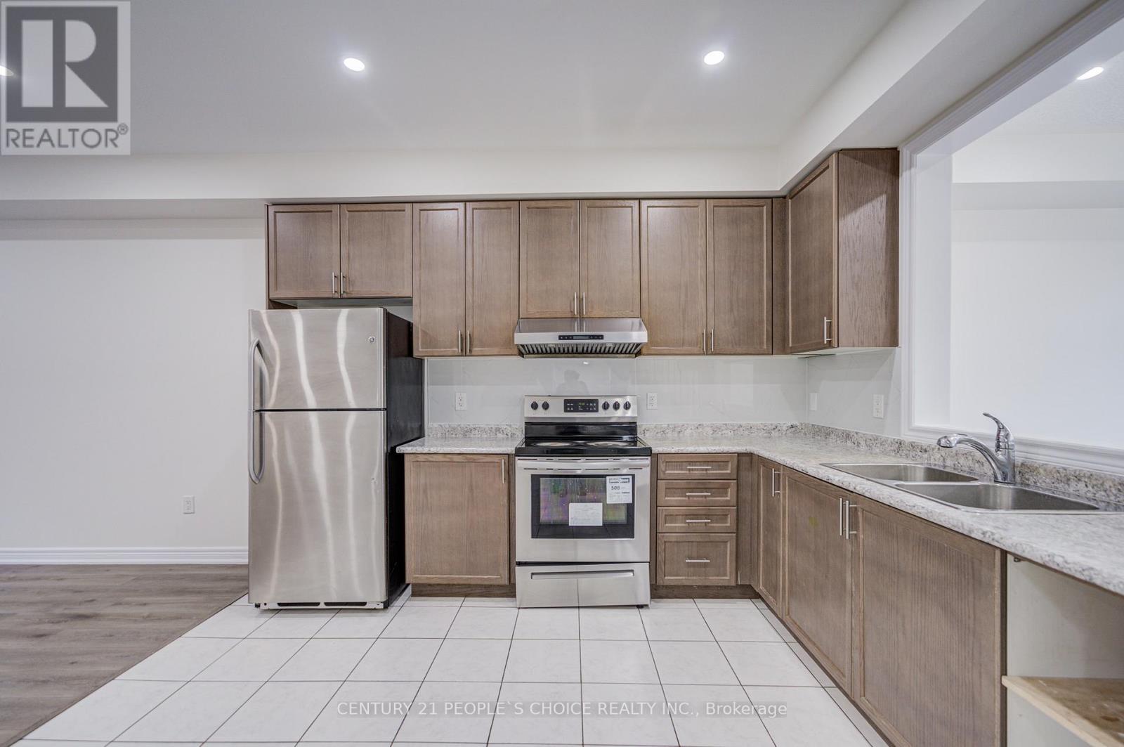 166 REMEMBRANCE ROAD, Brampton (Northwest Brampton), Ontario, L7A4X1 — Photo 8