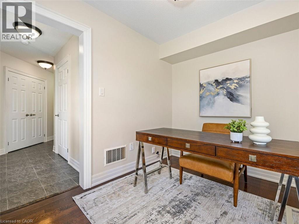 656 FRANK Place, Milton, Ontario, L9T0P8 — Photo 6