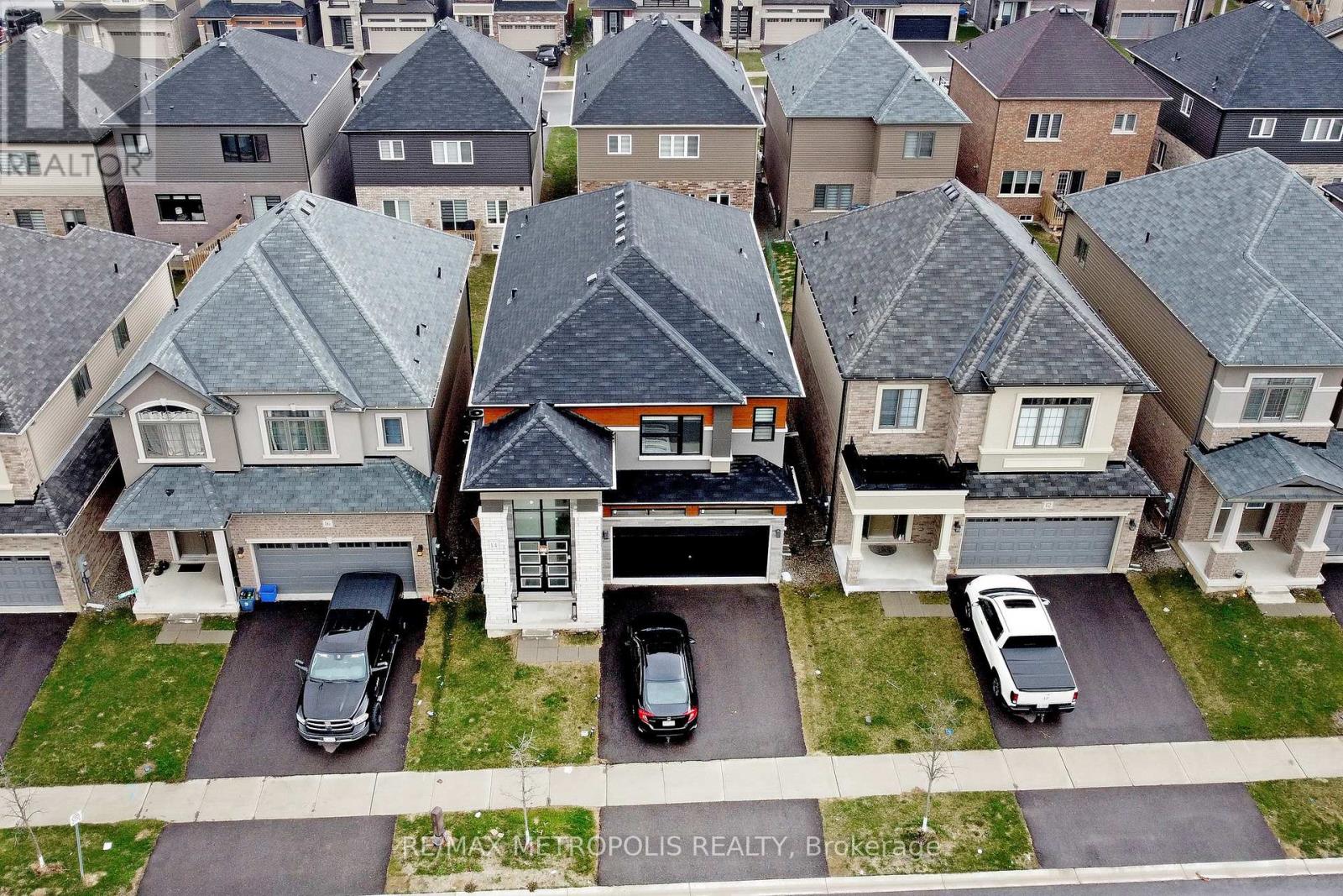 14 JENNER DRIVE, Brant (Paris), Ontario, N3L3L3 — Photo 3