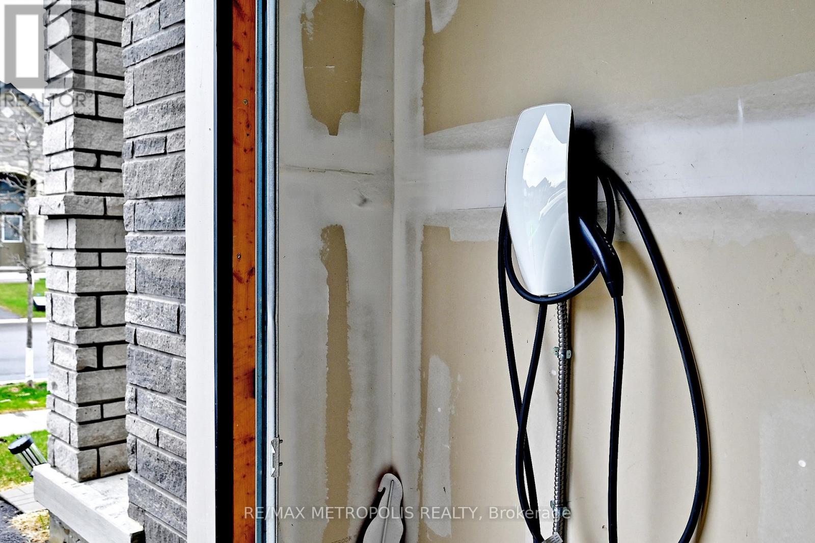 14 JENNER DRIVE, Brant (Paris), Ontario, N3L3L3 — Photo 30