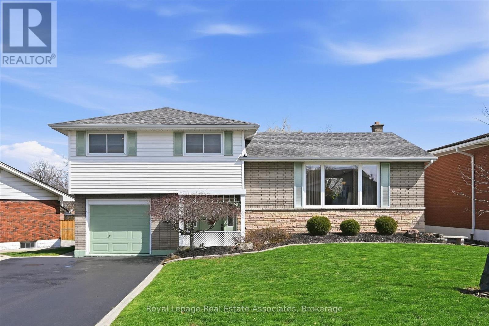 115 LAURIER AVENUE, Hamilton (Buchanan), Ontario, L0C3S5 — Photo 2